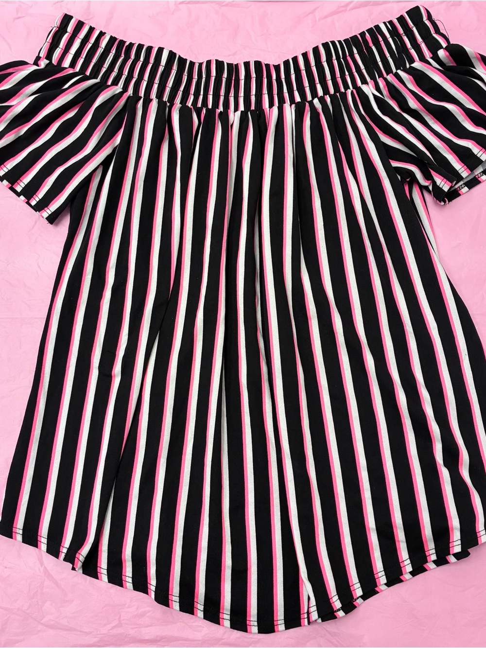 Top Fashion Women’s Top Off-Shoulder Striped Blouse Black Pink White NWOT Sz M
